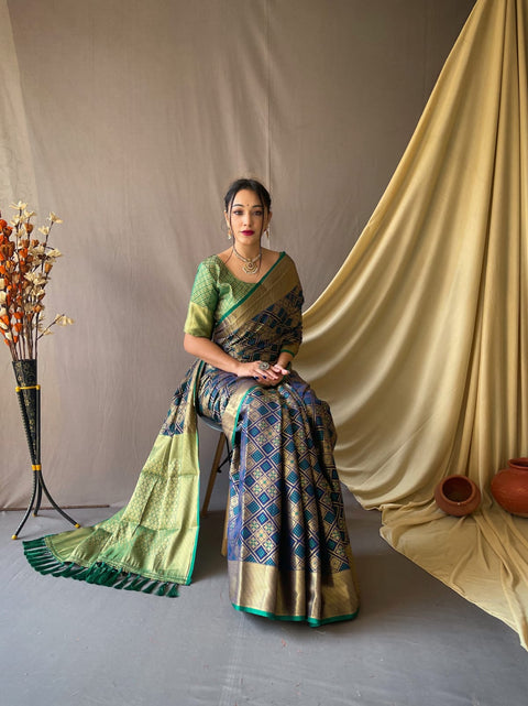 Kanjivaram Patola Silk Saree Golden Zari With Blouse Piece